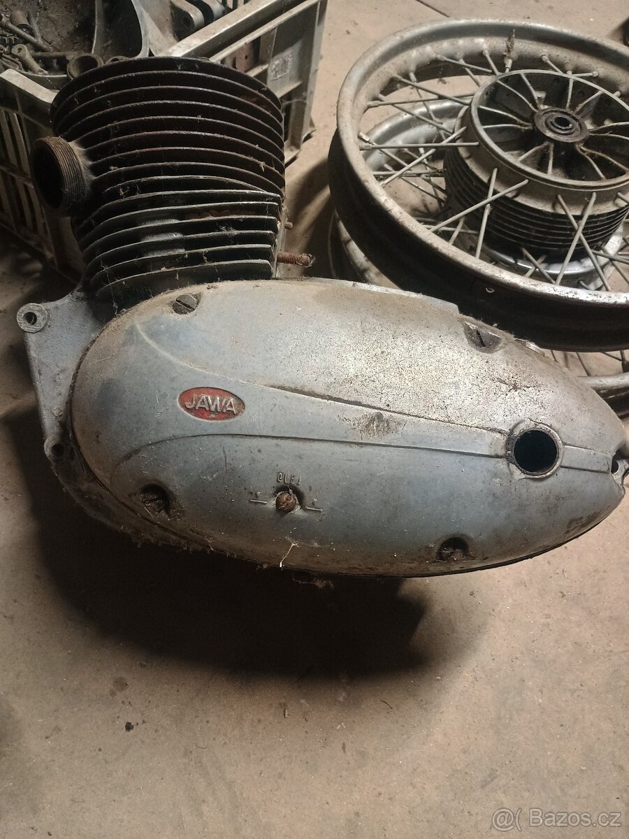 Jawa 250/353 motor