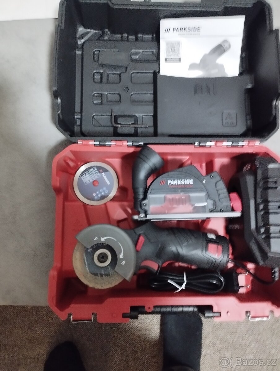 Prodám Aku úhlovou brusku.