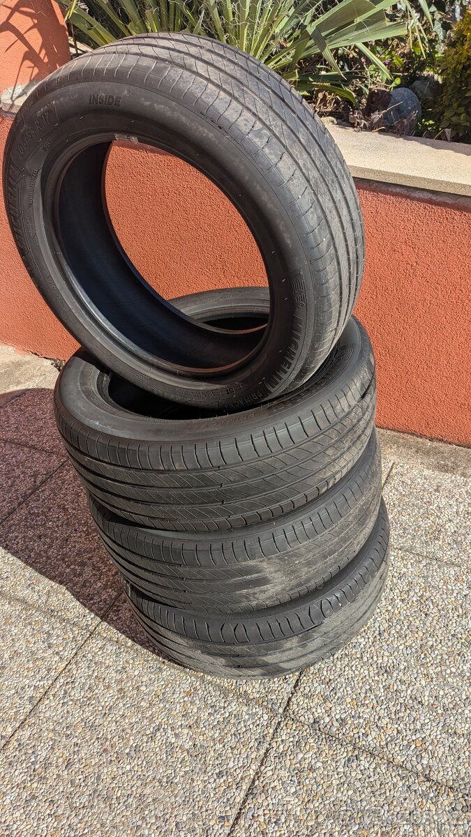 Prodám letní pneu Michelin 205/55 R17