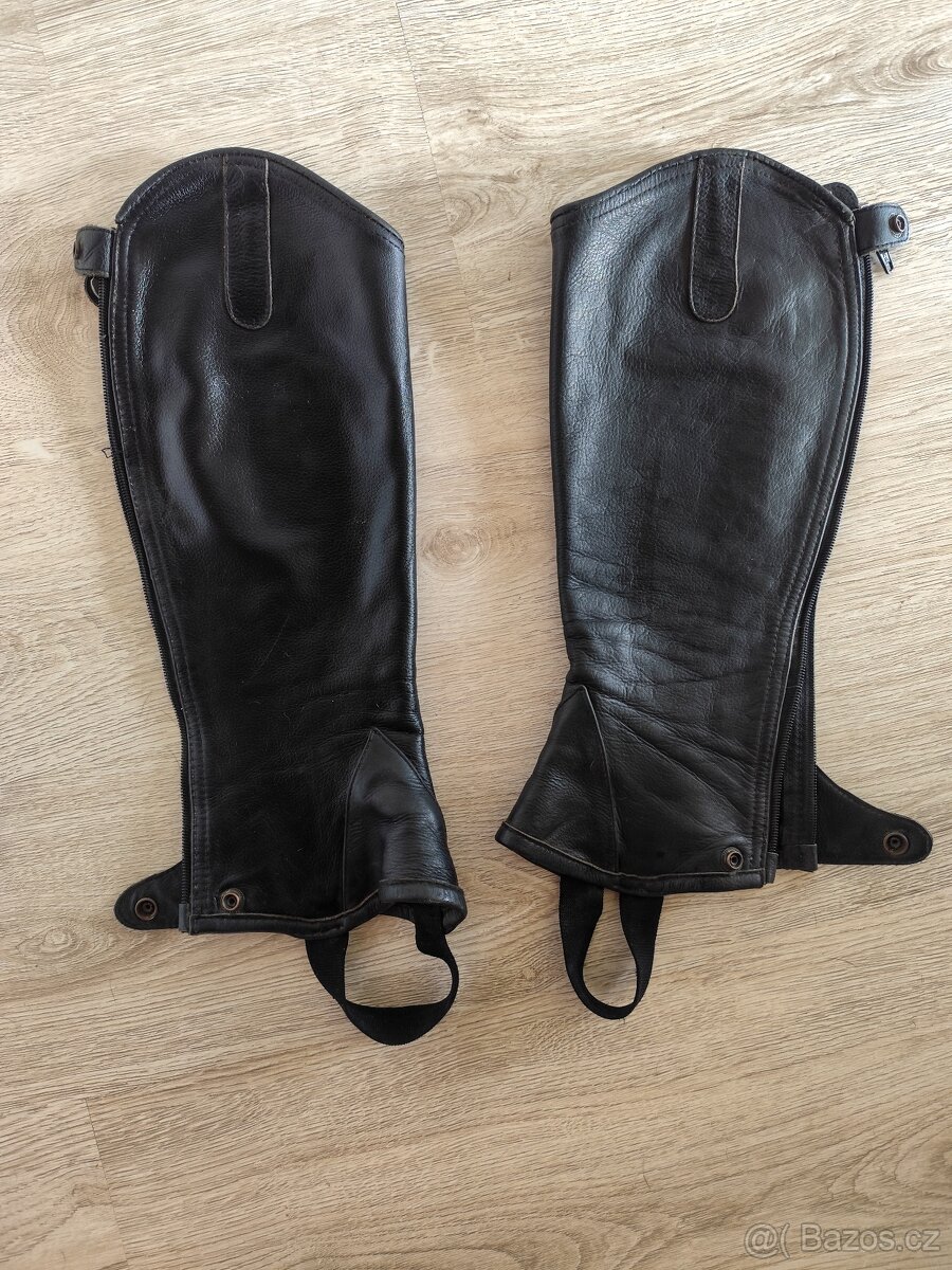 Kožené minichapsy Cassini