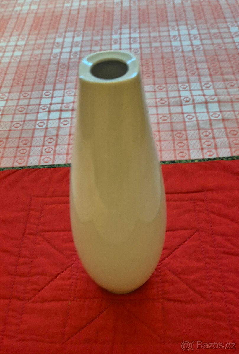 Váza bílá porcelánová