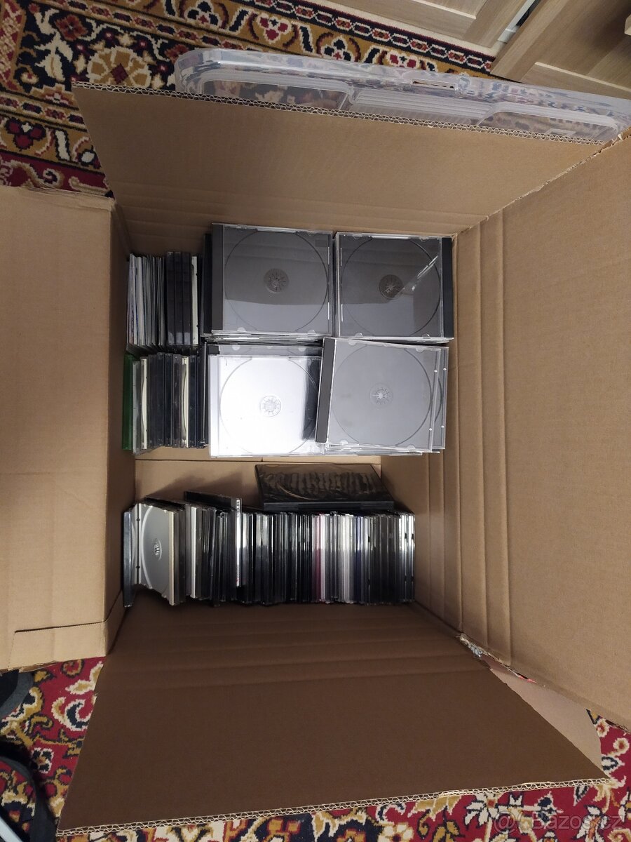 Krabičky na CD/DVD či jiné optické disky