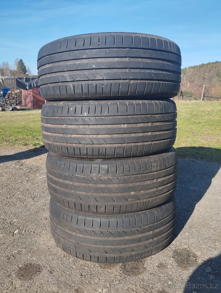 Pneu 215/45/17
