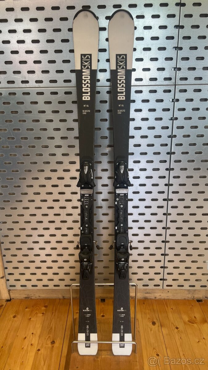 BLOSSOM N1 SL 165 cm + VIST SPEEDLOCK VM412