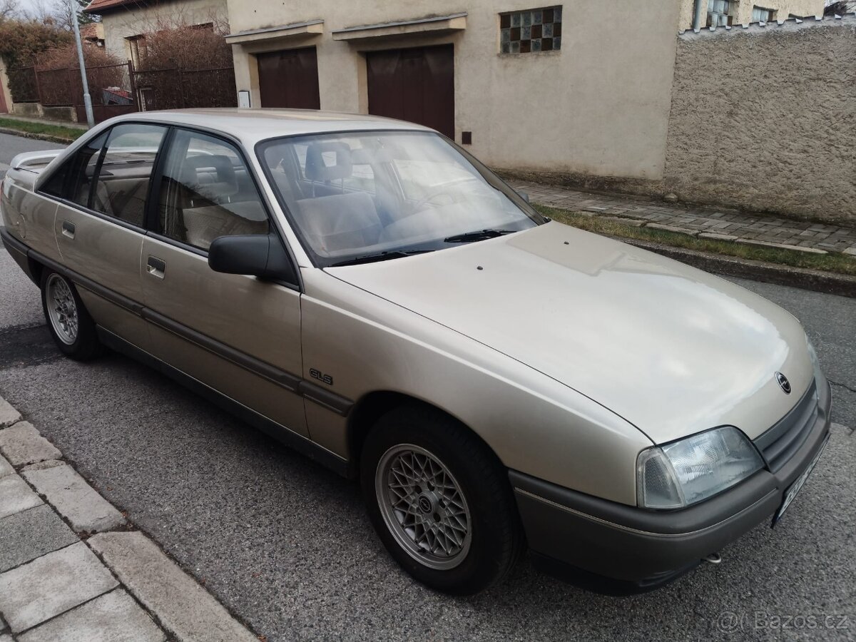 OPEL Omega a ,r.v 1988 Automat