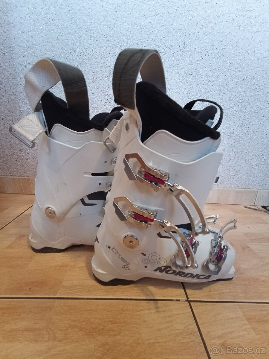 Dámské, dívčí lyžařské boty Nordica Cruise 25 - 25,5cm.