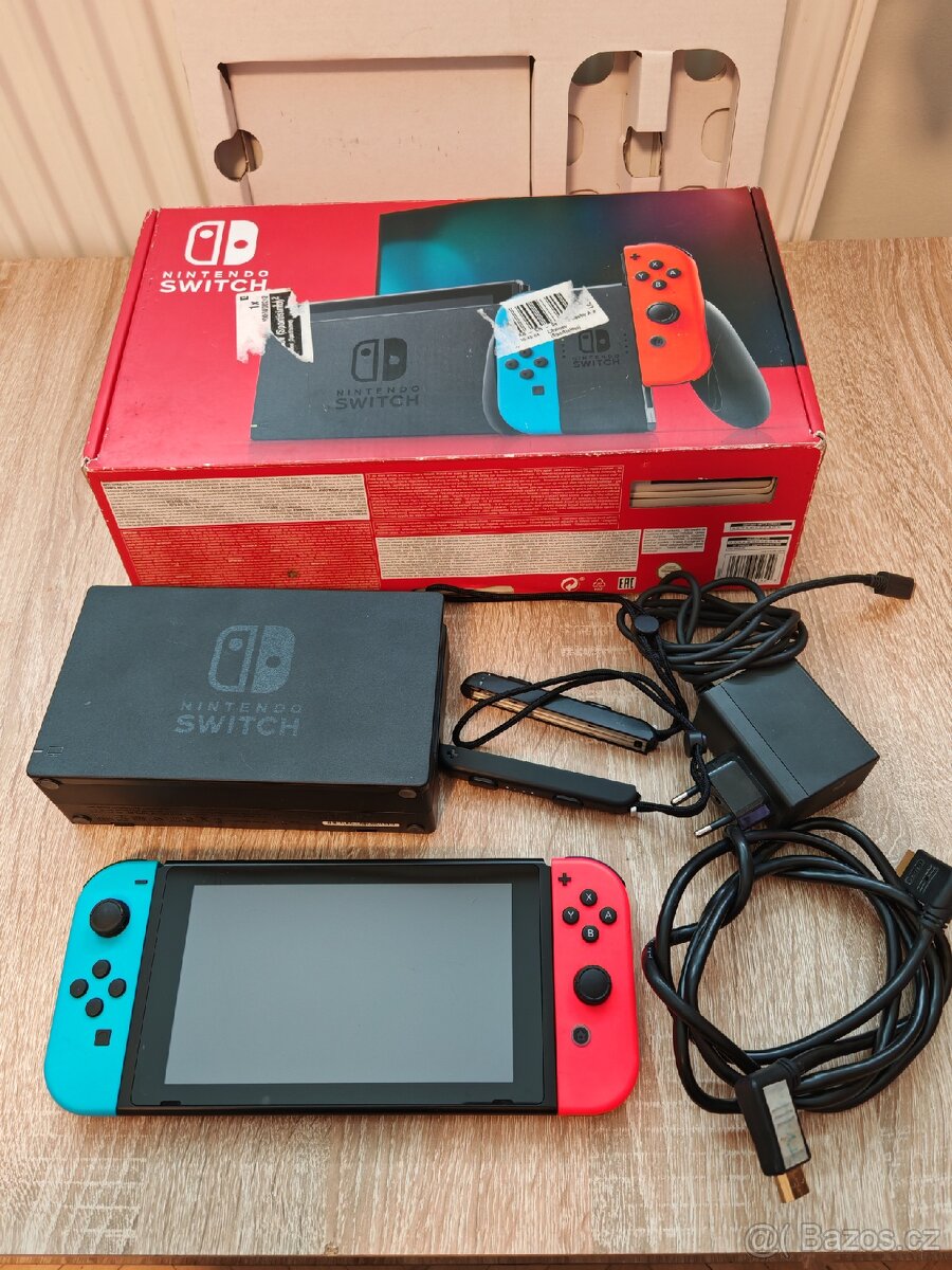 Nintendo Switch (krabice)