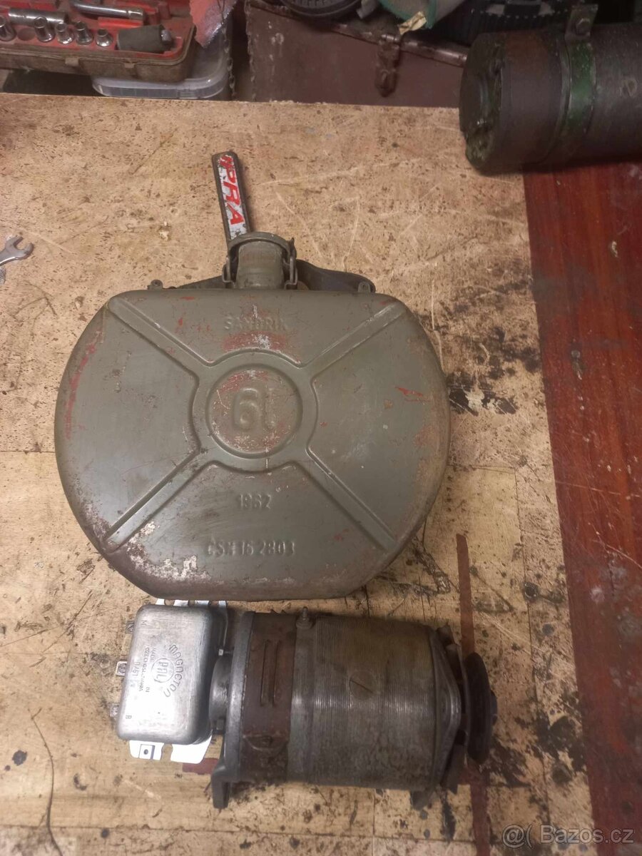 prodám na š 1000 dynamo+rele+kanystr