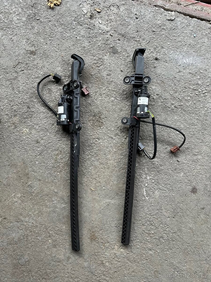 BMW E92 podavače pásů