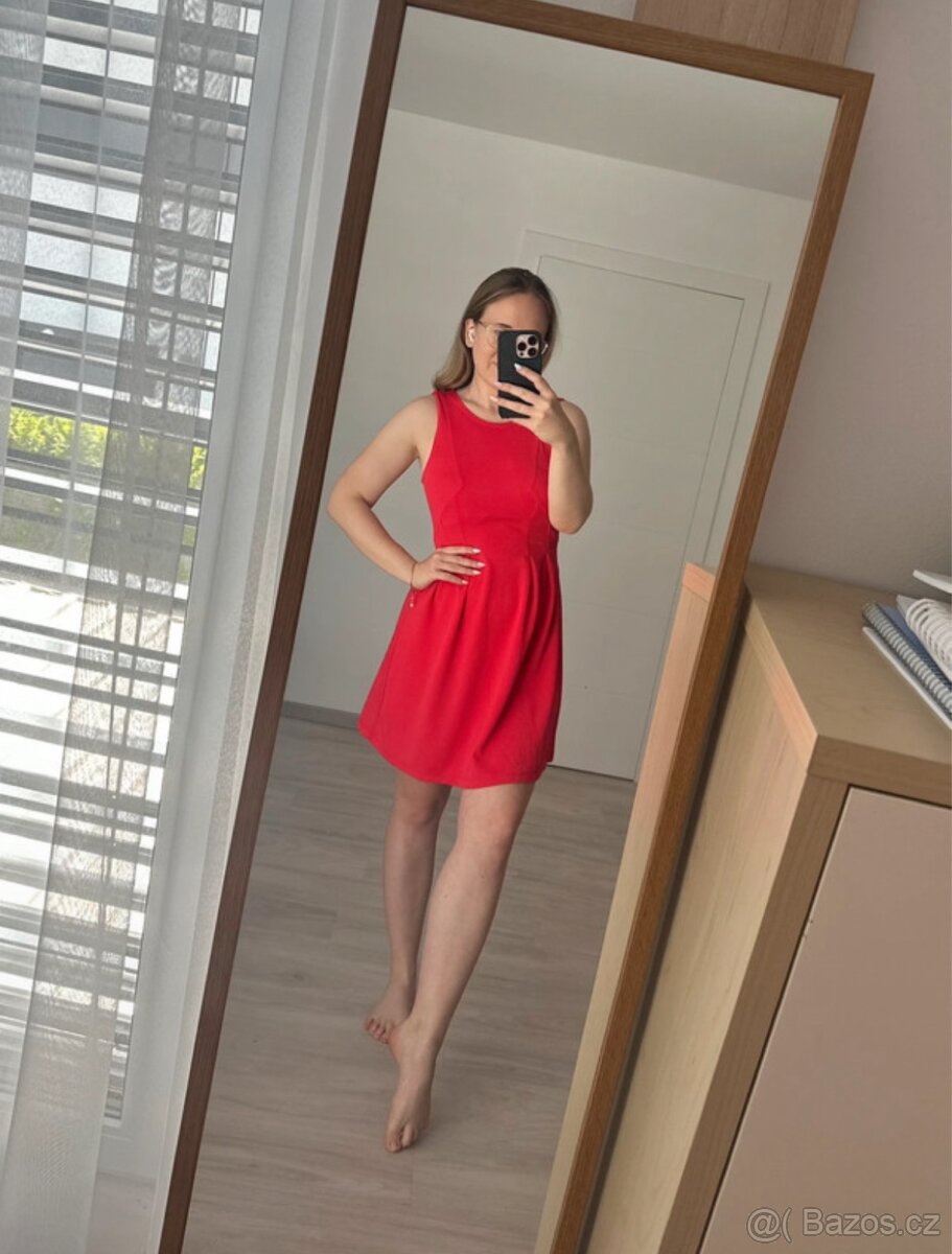 Nádherné šaty Pimkie XS