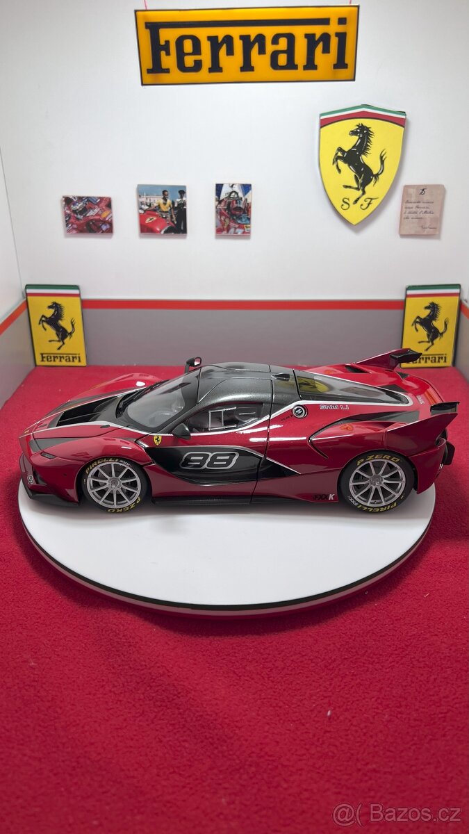 Ferrari FXX-K 1:18 Bburago Signature