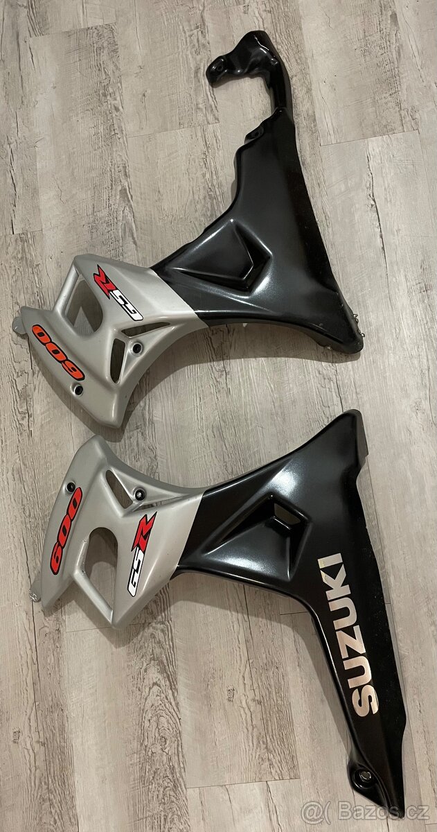 Plasty na GSR600