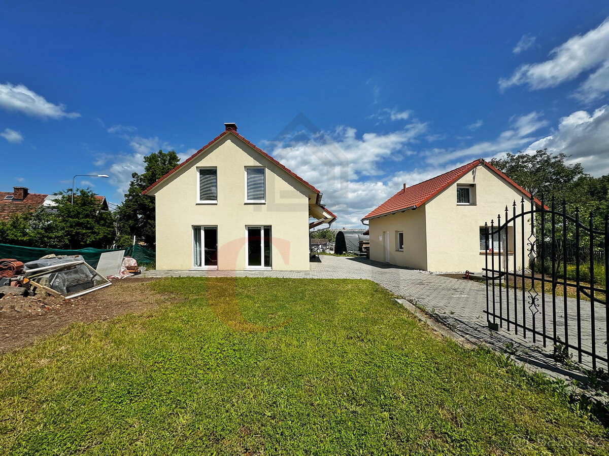 Prodej dvou domu, Hůrky u Zahrádky