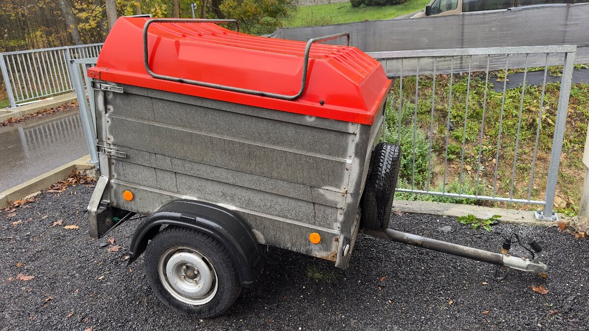 Přívěsný vozík za auto Agados