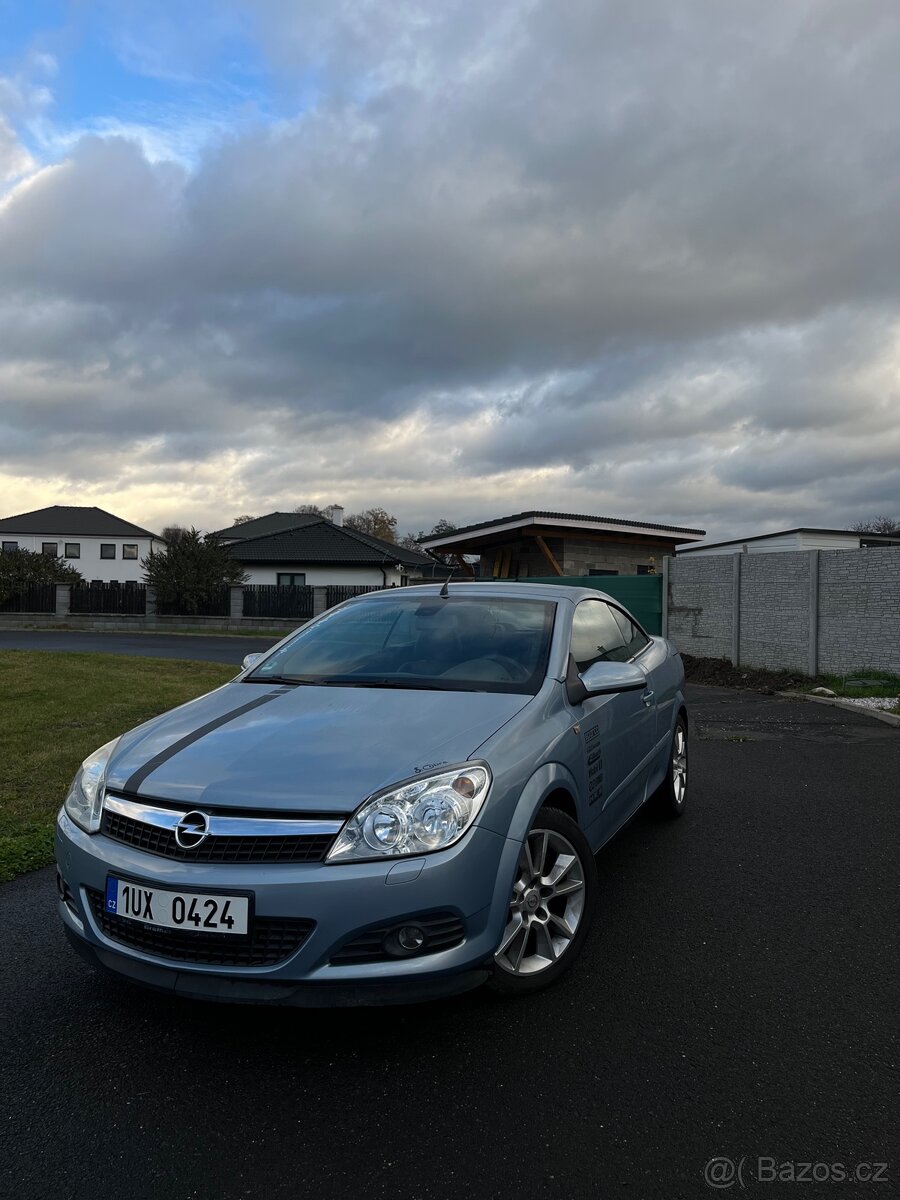 Opel Astra H TwinTop Cabrio