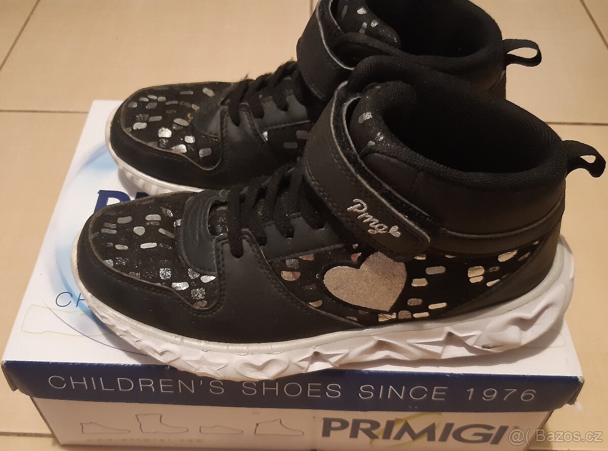 Primigi kotníkové vel. 36, dívčí blikací