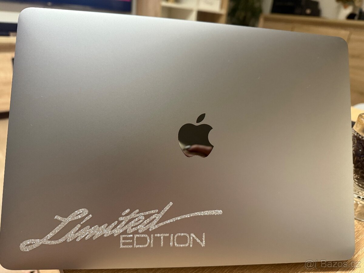 MacBook Air M1 - zanovni
