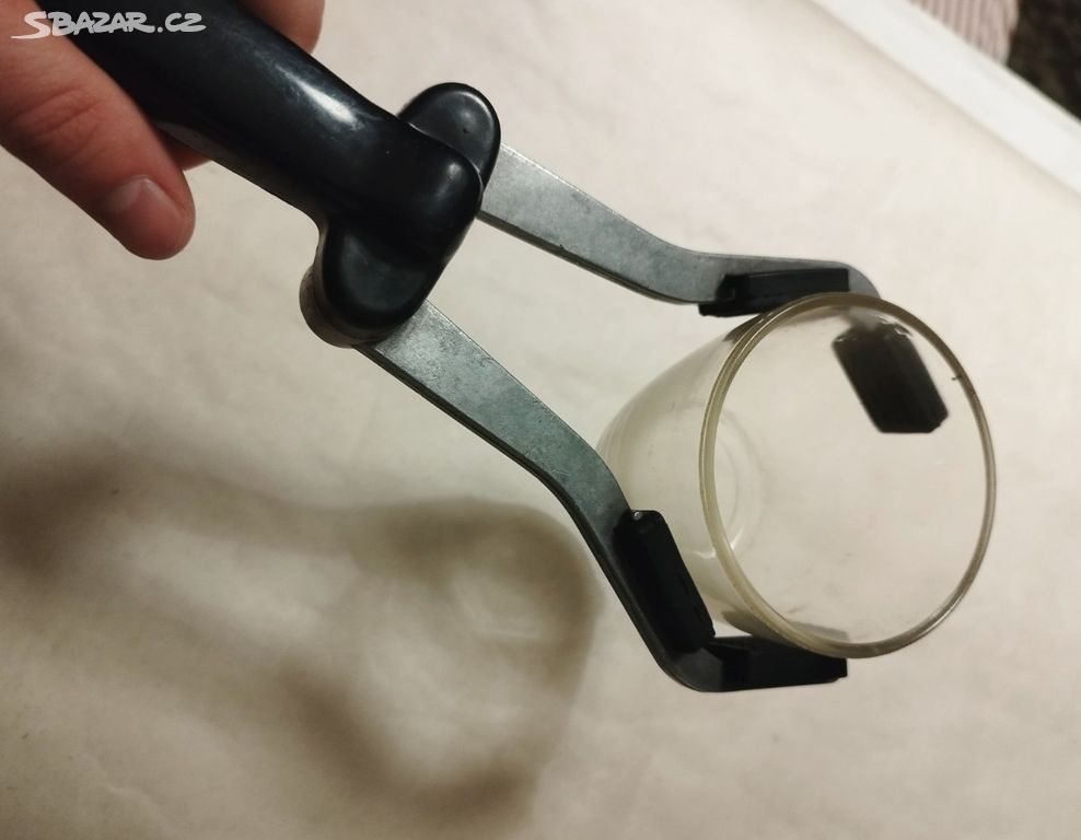 Laboratorní kleště