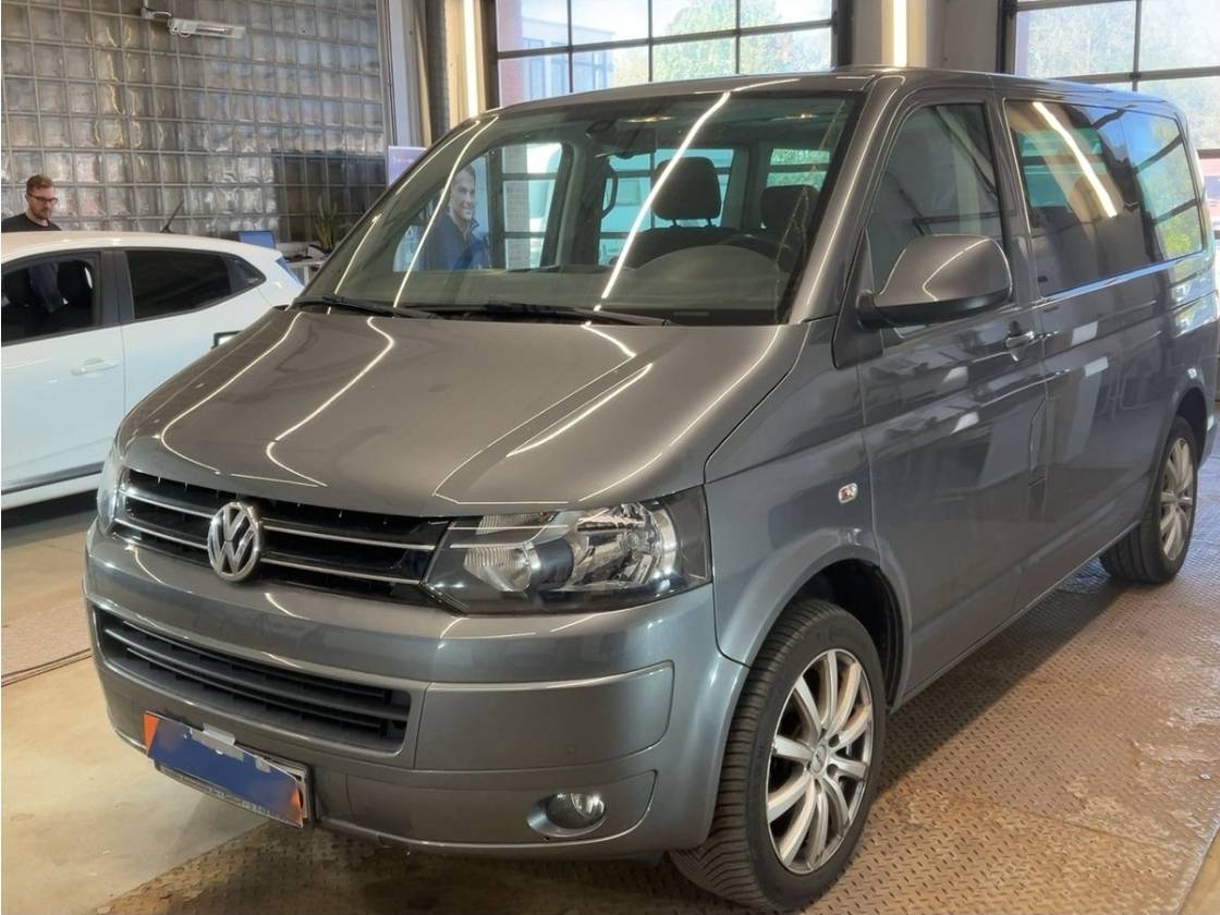 Multivan T5 2.0TDI 103kW Special 2014,179tis.km,serviska