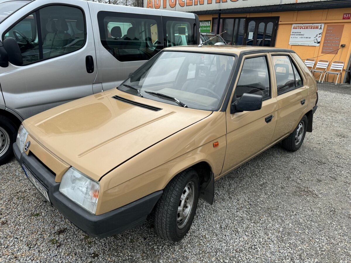 Škoda Favorit, 136 LUX