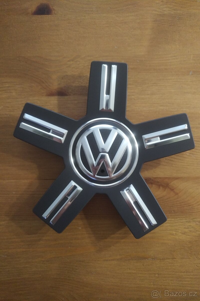 NOVÉ originál středové krytky/pokličky kol VW Touareg III