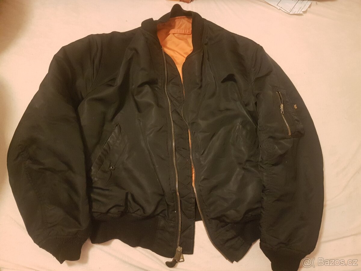 Bomber černý Alpha
