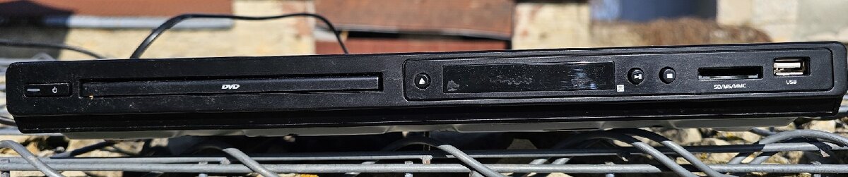 Technika DX09 - DVD player