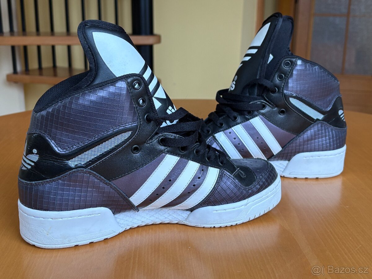 Boty Adidas s velkým jazykem vel. EUR 42 (US 9 1/2)