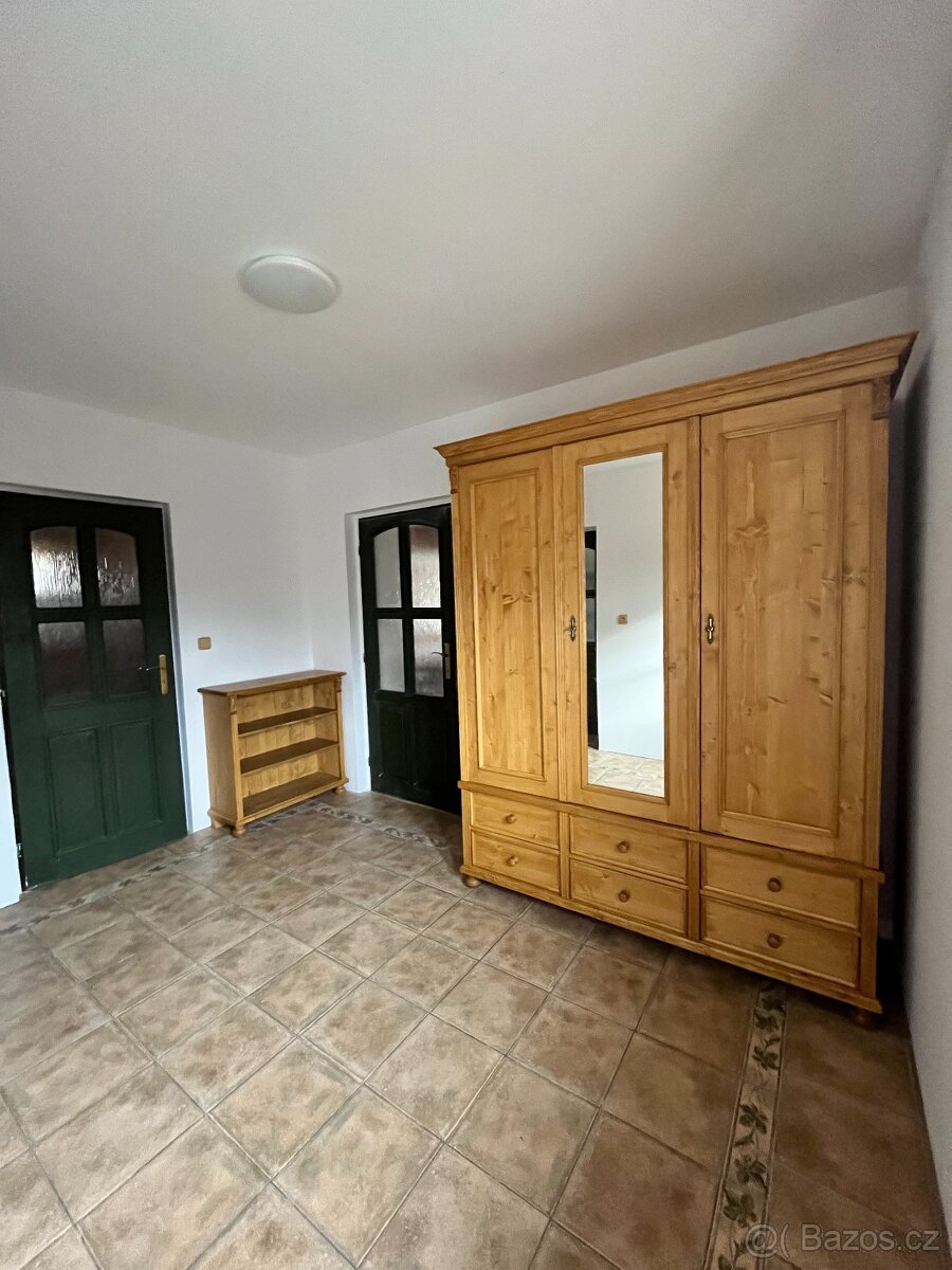 Tesařské, pokrývačské, zednické práce