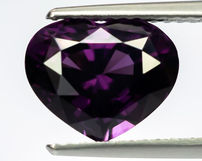 SPINEL INVESTIČNÍ 3.19 ct. TOP KVALITA A CENA