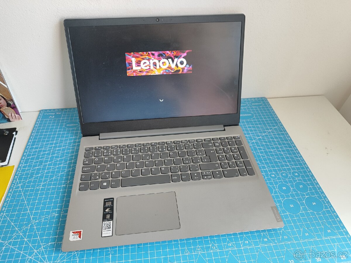Notebook Lenovo S145 8/128+500 gb. Super stav