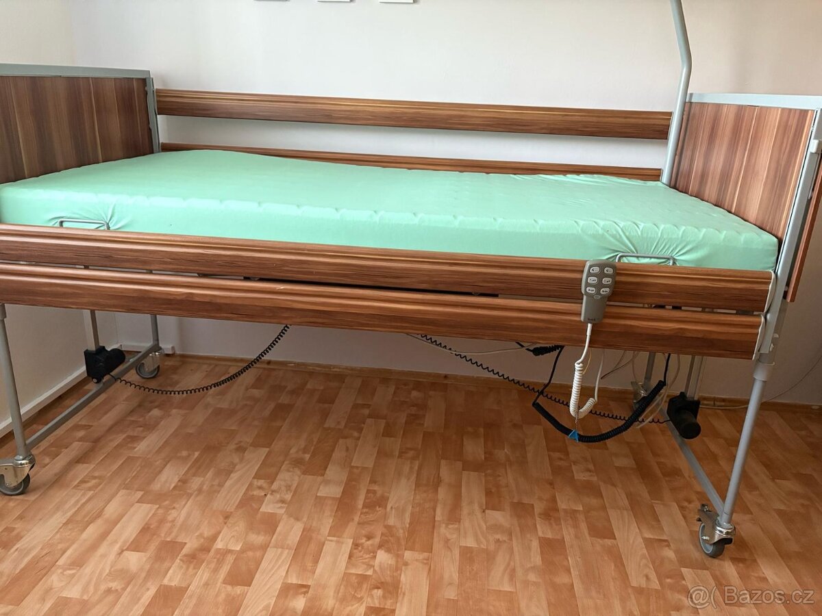 Polohovací Lůžko Eloflex4 s Polohovacím Stolkem