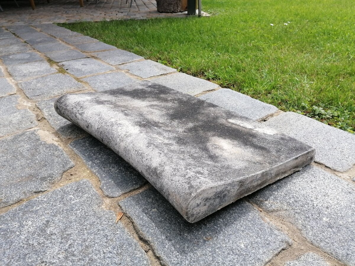 Bazénové obrubníky