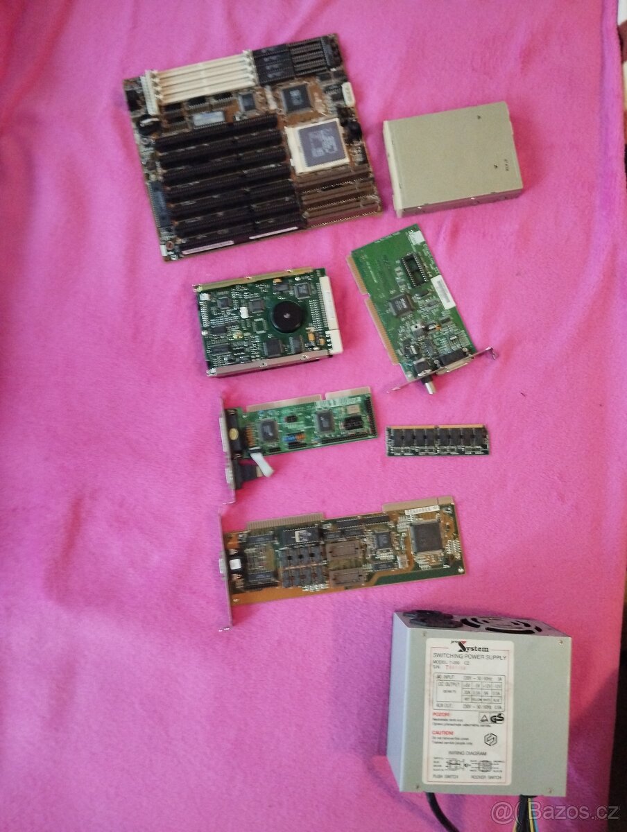 Deska a komponenty 486