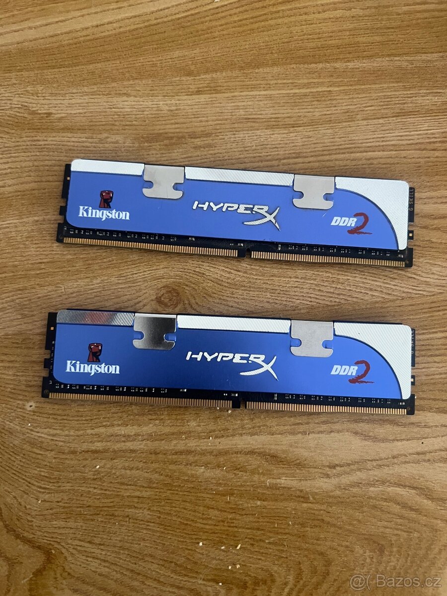 2x8 GB DDR4 3000MHz