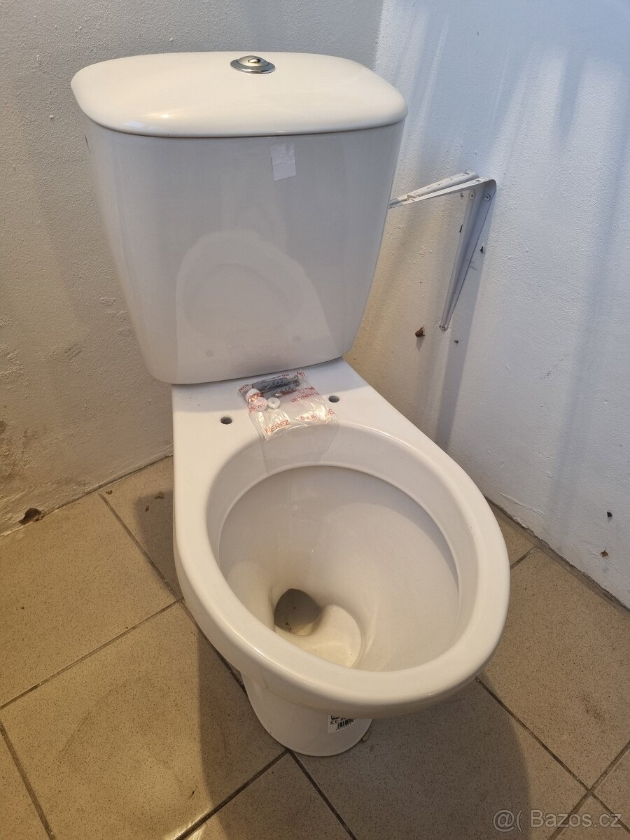 NOVÉ WC JIKA Lyra Plus + Pomalu padající sedátko