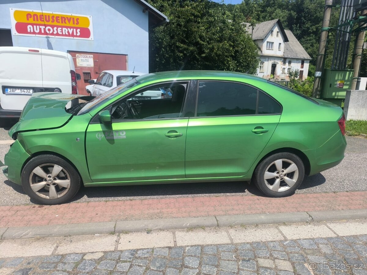 Levé přední a zadní dveře Škoda Rapid sedan