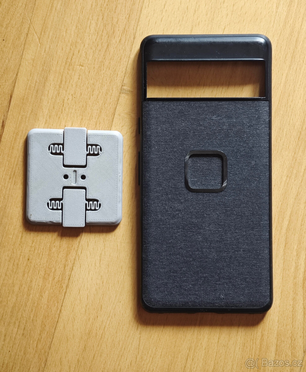 Peak Design kryt na Google Pixel 7 včetně "bazmeku"