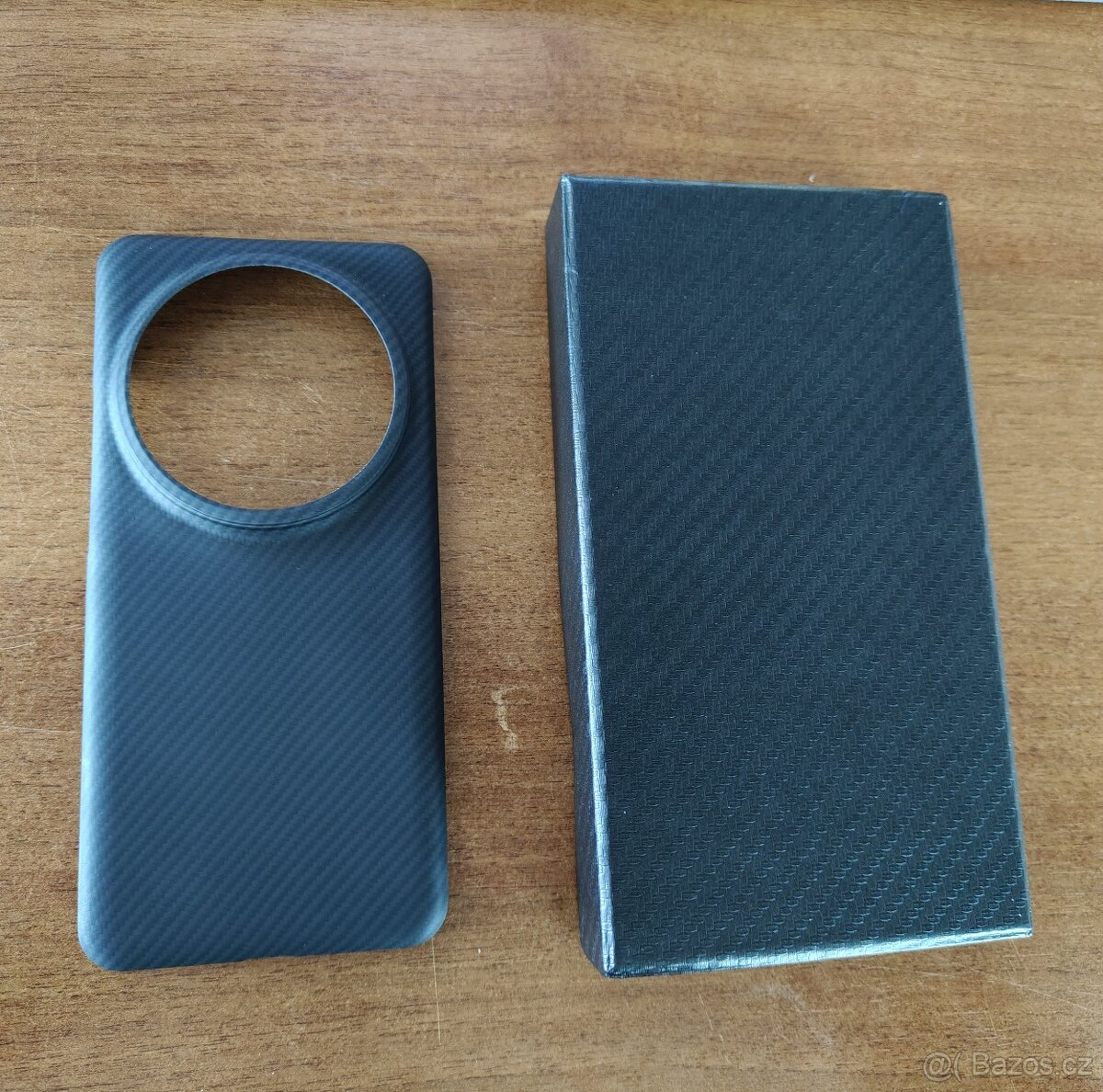 Xiaomi 15 Ultra karbonové pouzdro