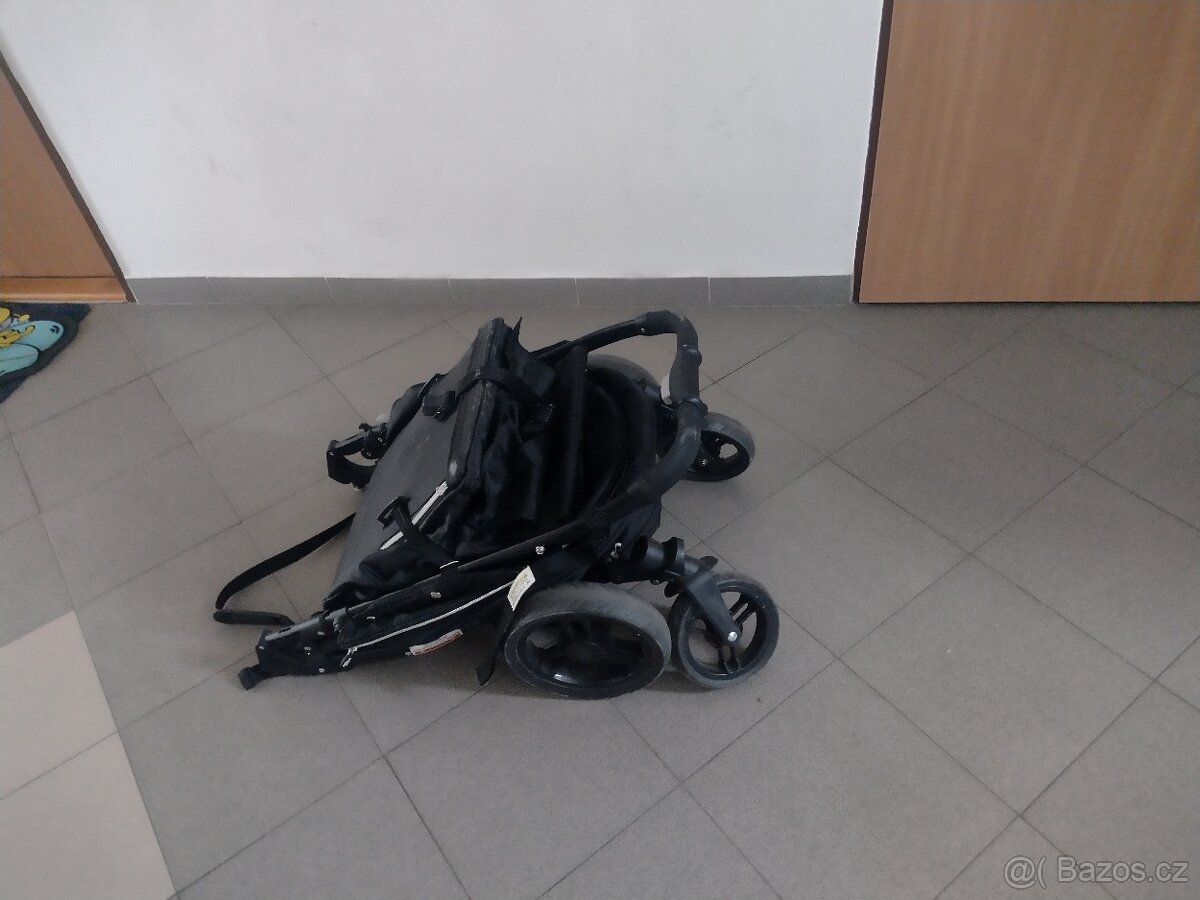Kočárek Valco snap 4