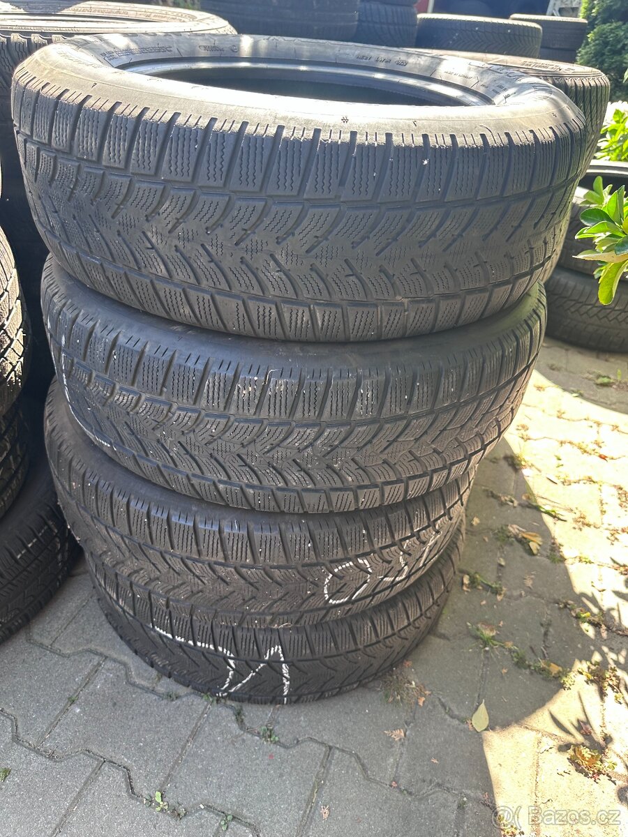 Zimní sada pneu 225/65 R17 106H - Dunlop