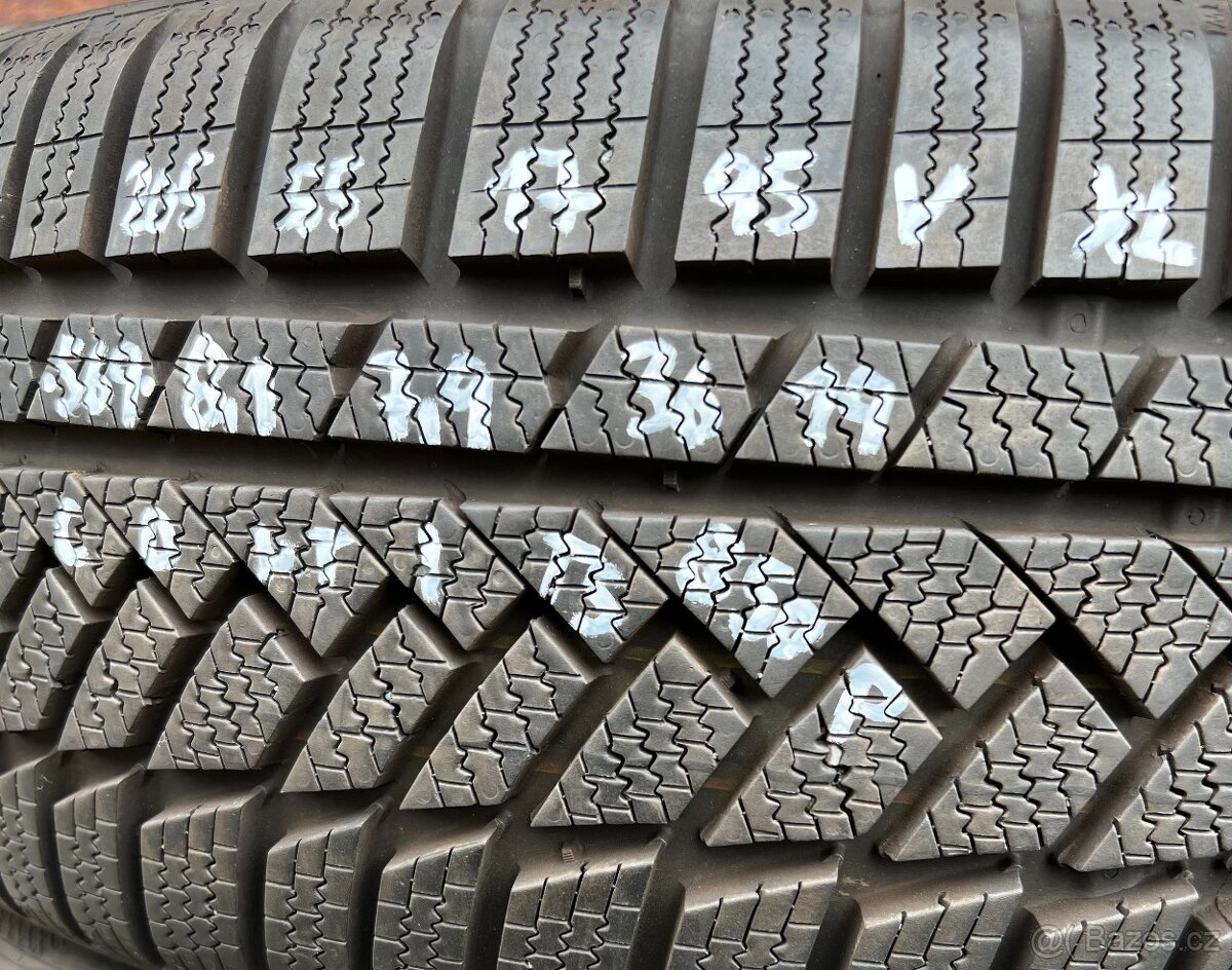 205/55 R17 95V XL zimní pneumatiky Continental (3619)