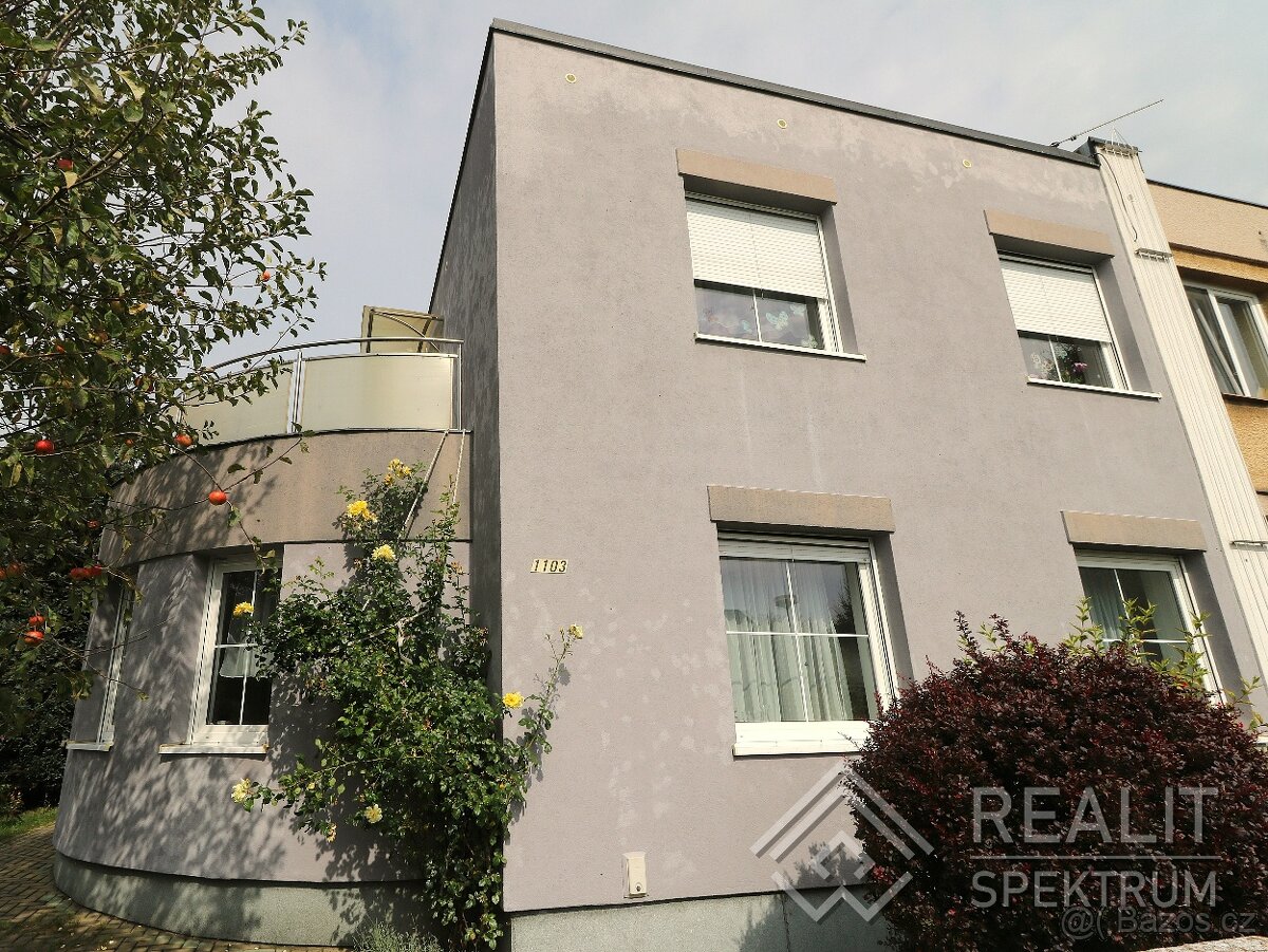 Žamberk-Moderní Rodinný Dům s Vilovým Efektem