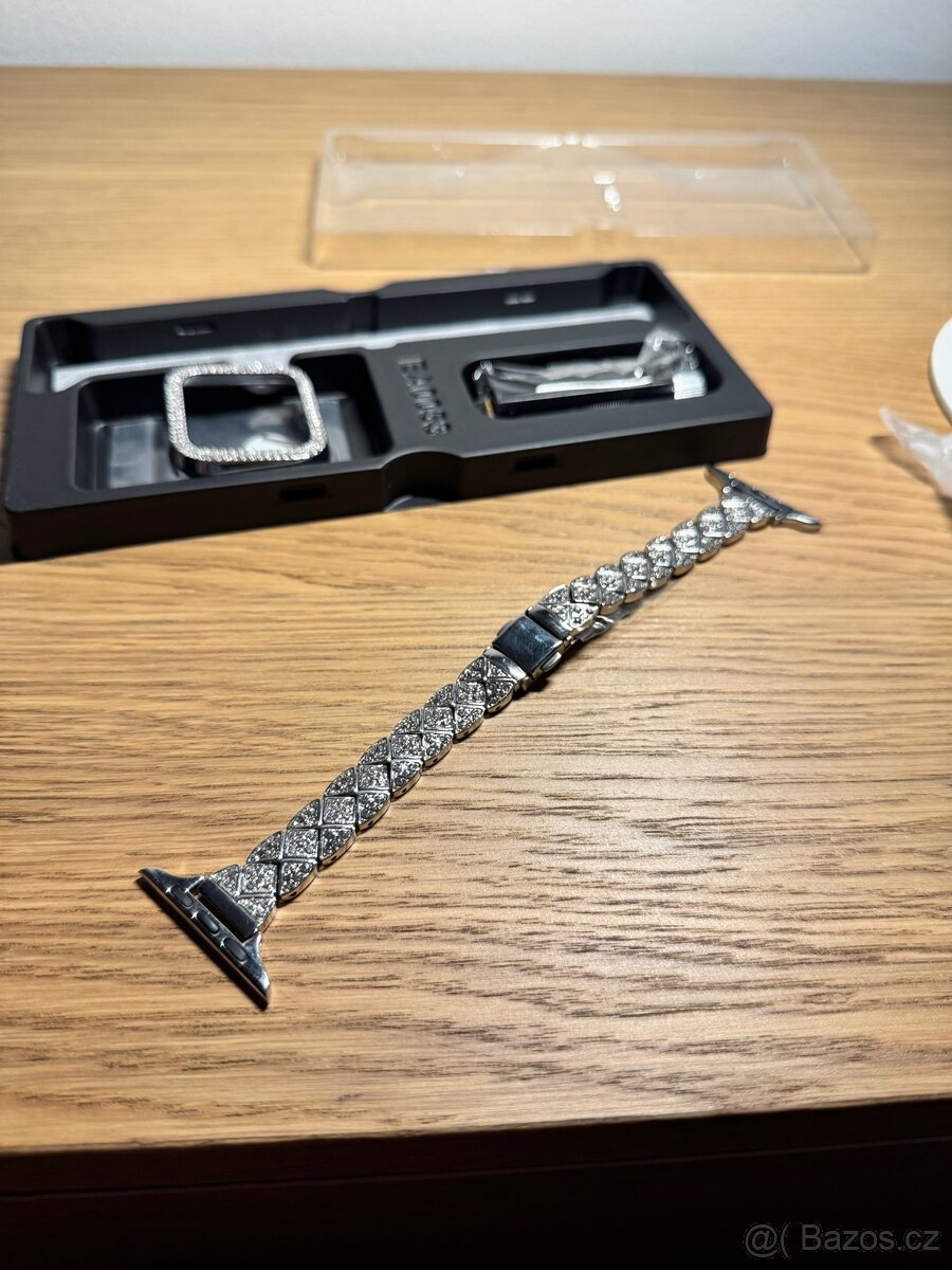 Kovový náramek s krytem Apple Watch 38 mm