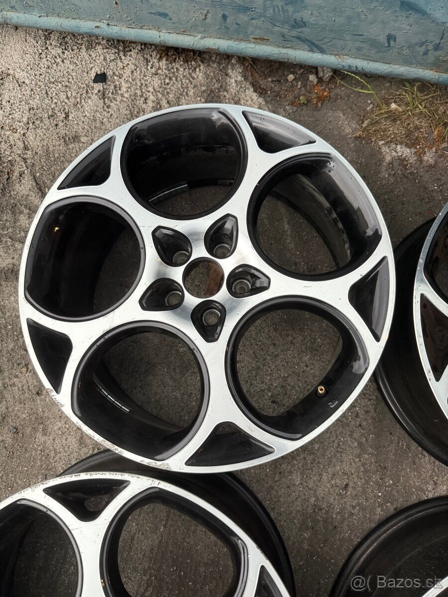 Original alu Alfa Romeo 19”