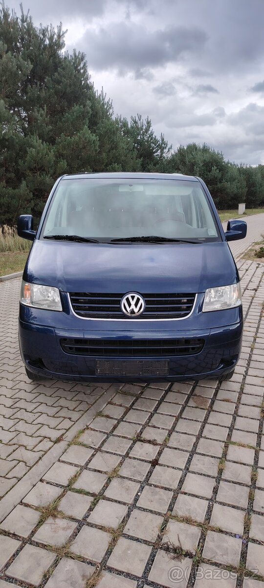 Volkswagen transporter T5 1.9TDI