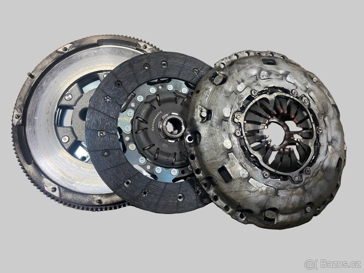 Spojková sada LUK 2.0 TDI PD 103 / 125 kw Škoda VW