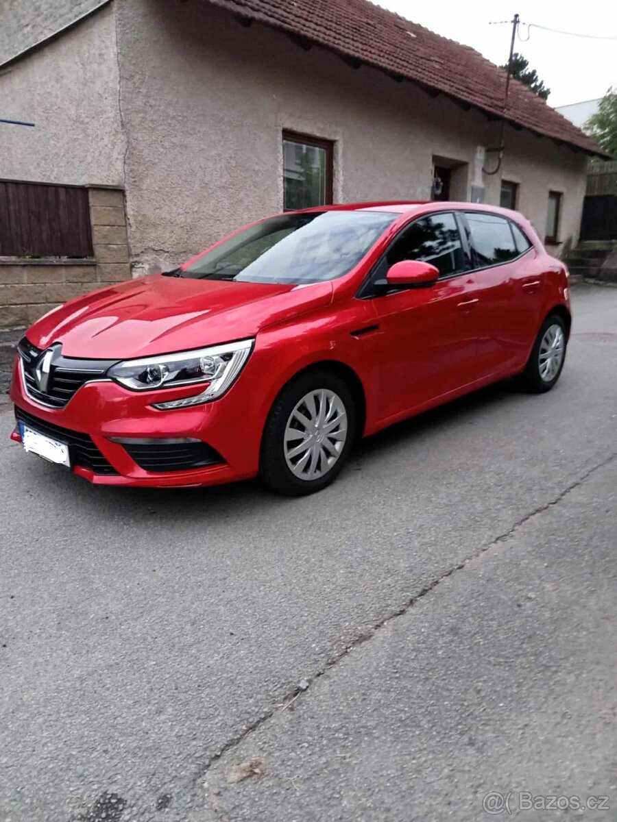 Renault Megane 1.3 75KW rok 2019 14700km