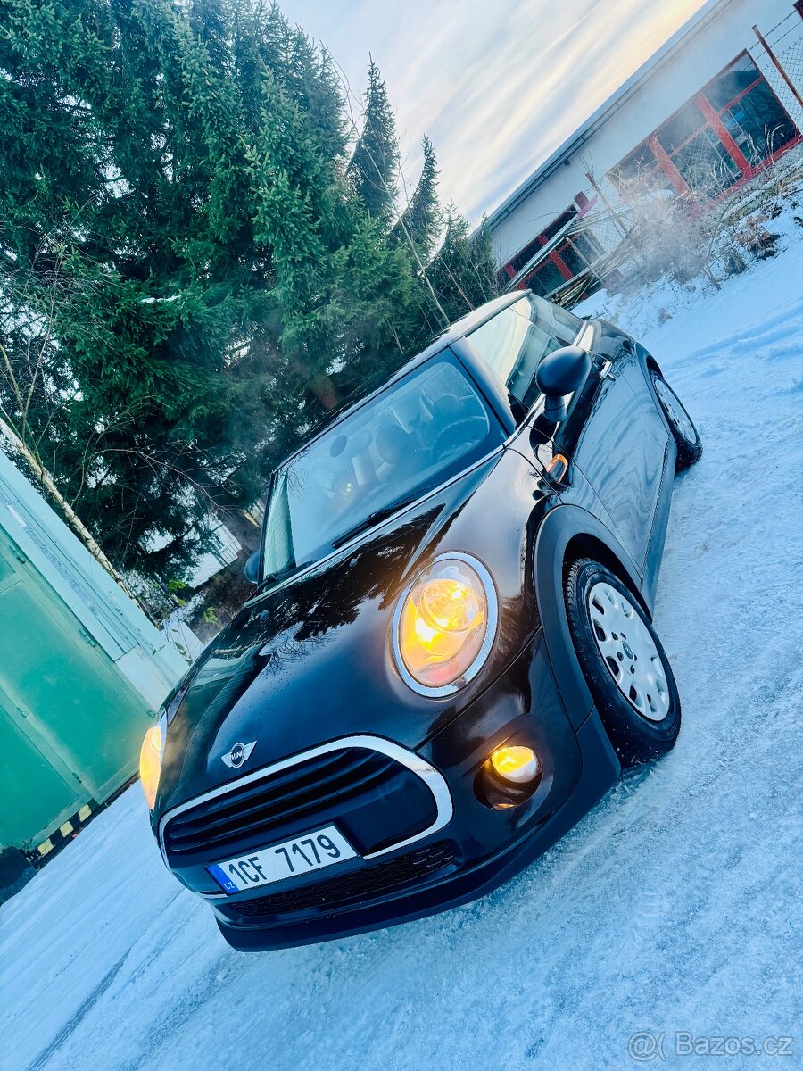 Mini Cooper,2018,PRVNÍ MAJITEL,NOVÁ STK