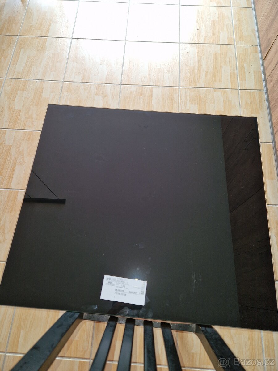 Tvrzené,kalené sklo za varné desky